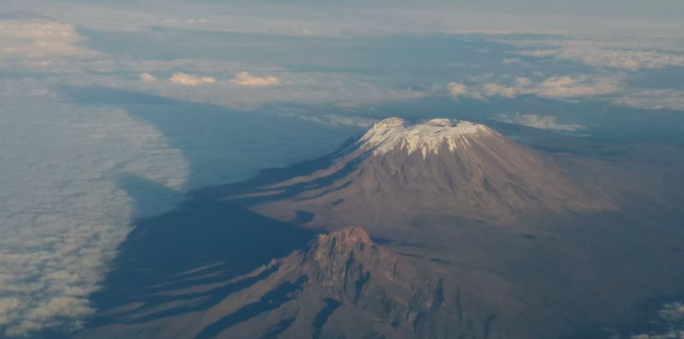 kilimanjaro-tanzani-2024-12-01-07-25-25-utc